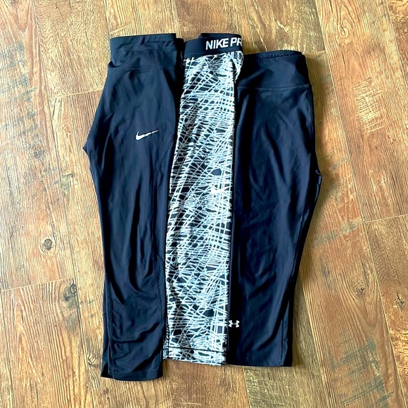 Ladies Athletic Pants Bundle - Picture 1 of 4